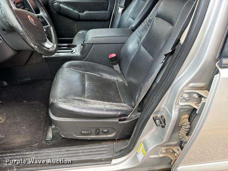 image for item MV9067 2008 Mercury Mountaineer SUV