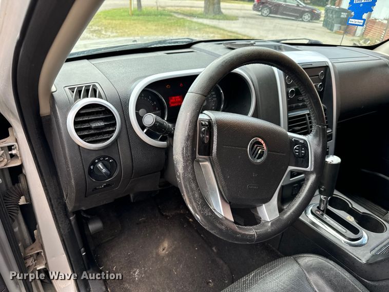 image for item MV9067 2008 Mercury Mountaineer SUV