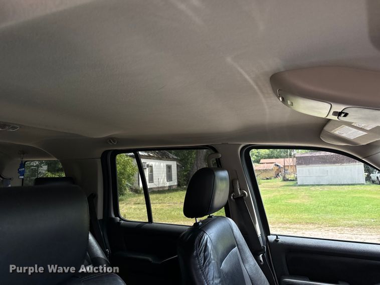 image for item MV9067 2008 Mercury Mountaineer SUV