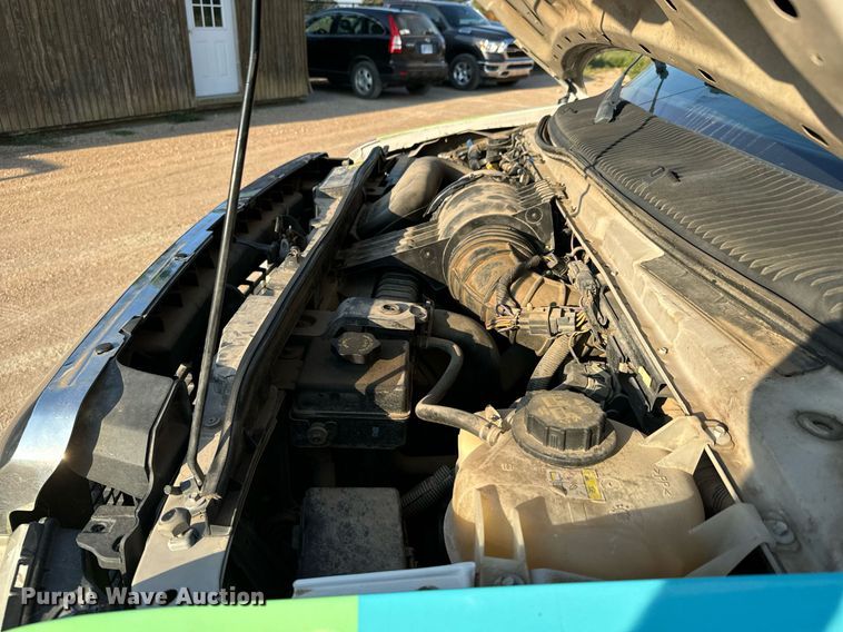 image for item MV9081 2009 Ford E350 shuttle bus