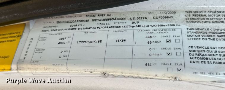 image for item MV9081 2009 Ford E350 shuttle bus