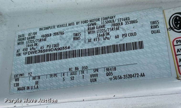 image for item MV9081 2009 Ford E350 shuttle bus