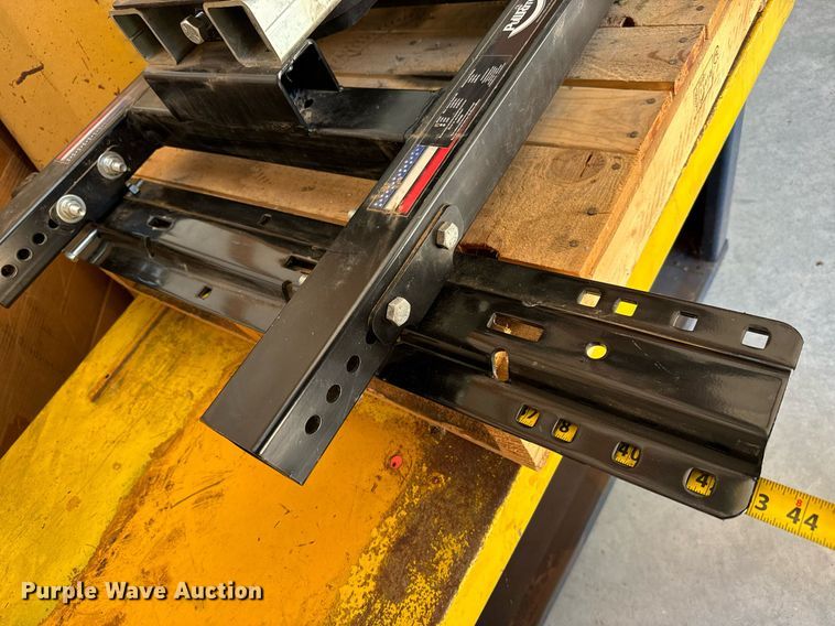 image for item MV9085 PullRite 2700 SuperGlide fifth wheel hitch