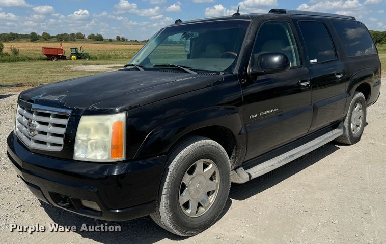 image for item MV9098 2004 Cadillac  Escalade ESV SUV