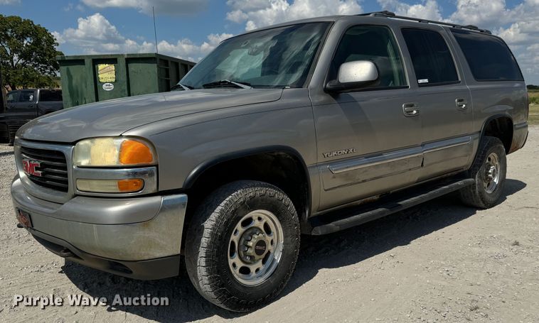 image for item MV9101 2003 GMC Yukon XL SUV