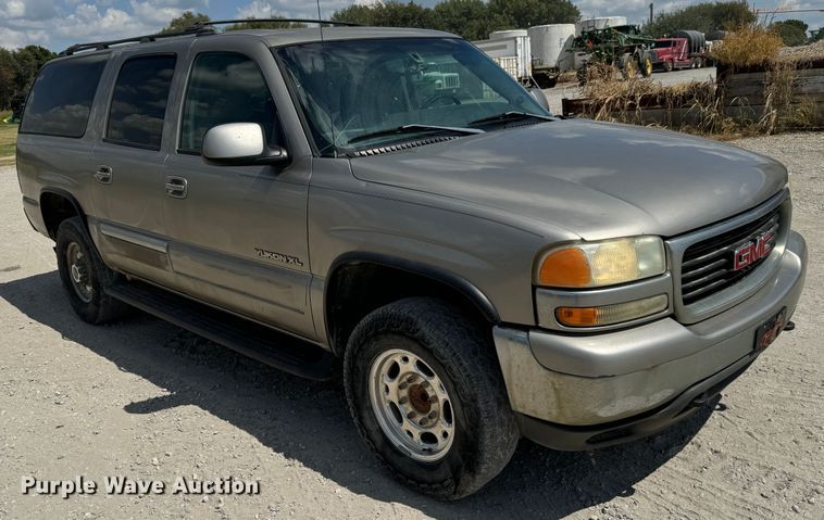 image for item MV9101 2003 GMC Yukon XL SUV