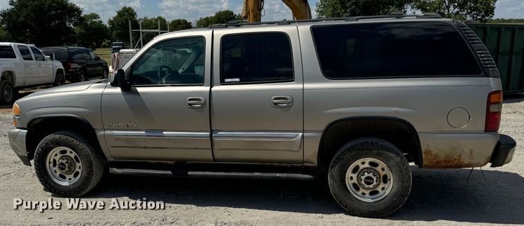 image for item MV9101 2003 GMC Yukon XL SUV
