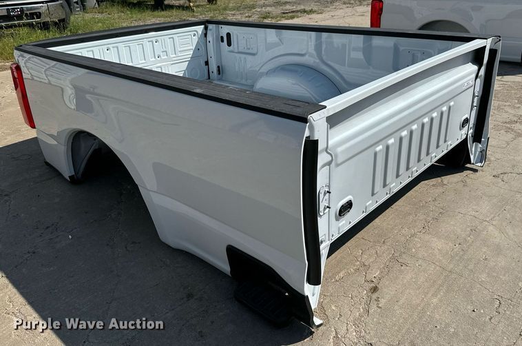 image for item MV9110 2024 Ford F250 pickup truck bed