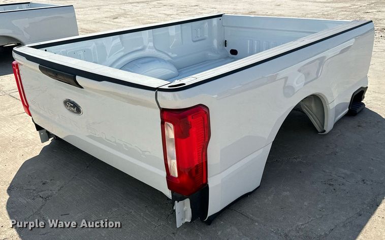 image for item MV9110 2024 Ford F250 pickup truck bed