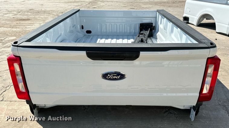 image for item MV9110 2024 Ford F250 pickup truck bed