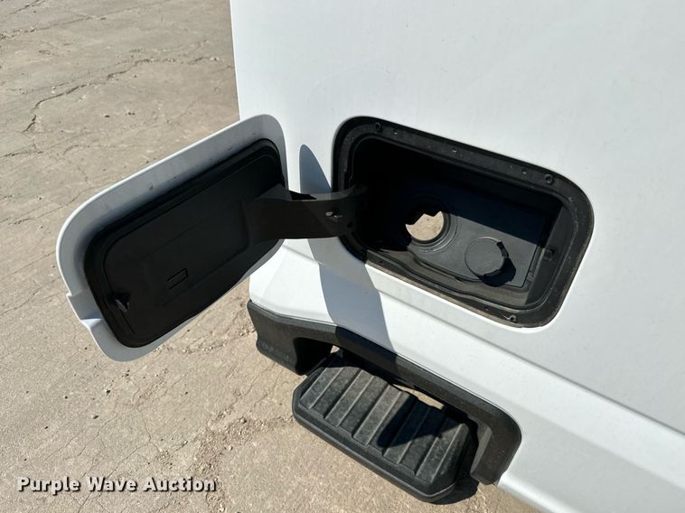 image for item MV9110 2024 Ford F250 pickup truck bed