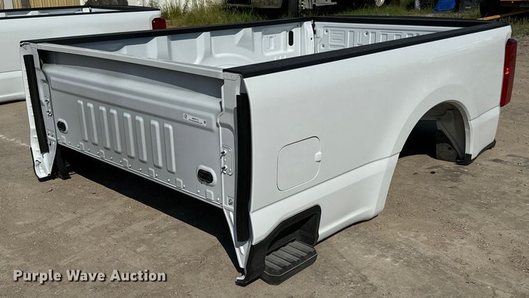 image for item MV9112 2024 Ford F250 pickup truck bed