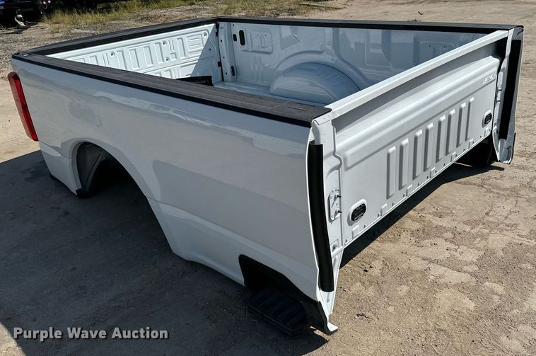 image for item MV9112 2024 Ford F250 pickup truck bed