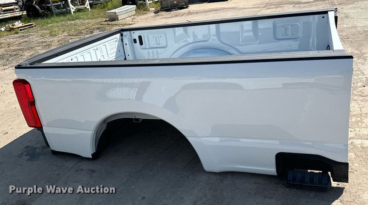 image for item MV9112 2024 Ford F250 pickup truck bed