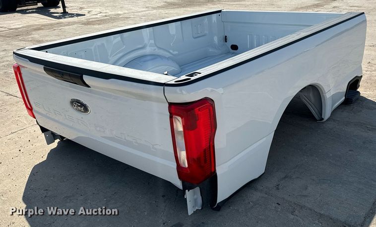image for item MV9112 2024 Ford F250 pickup truck bed