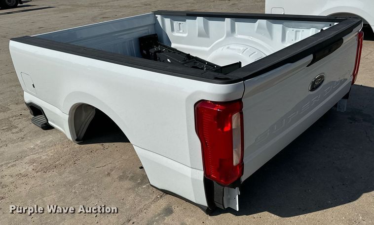 image for item MV9112 2024 Ford F250 pickup truck bed