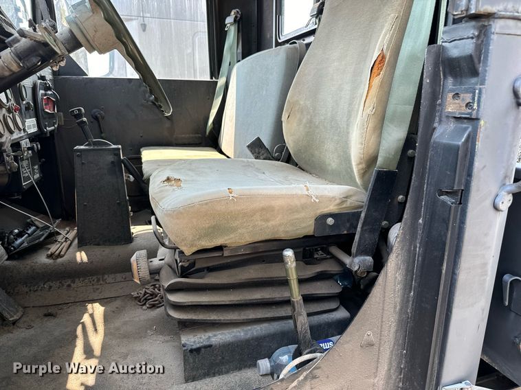 image for item MV9122 1985 AM General M35A3 flatbed truck