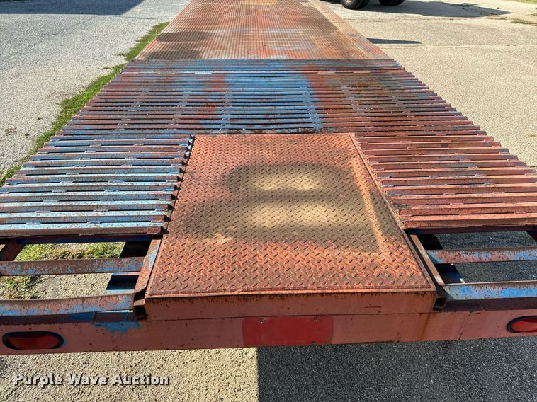 image for item MV9127 1998 Shop built hydraulic tail equipment trailer