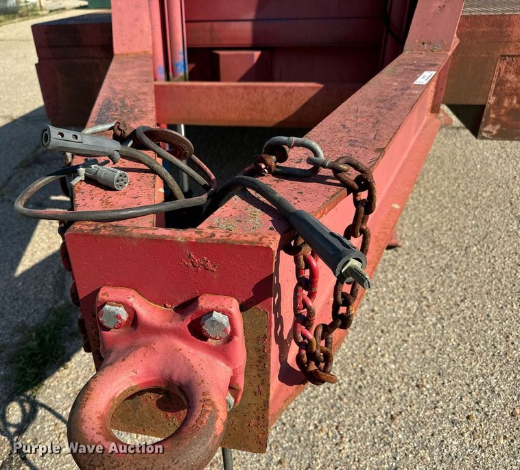 image for item MV9127 1998 Shop built hydraulic tail equipment trailer