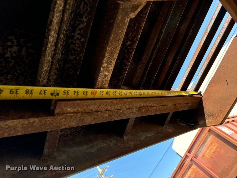 image for item MV9127 1998 Shop built hydraulic tail equipment trailer