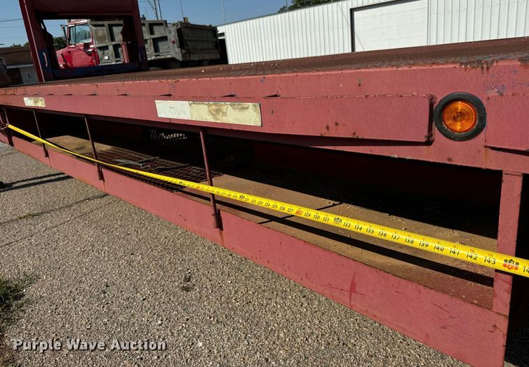 image for item MV9127 1998 Shop built hydraulic tail equipment trailer