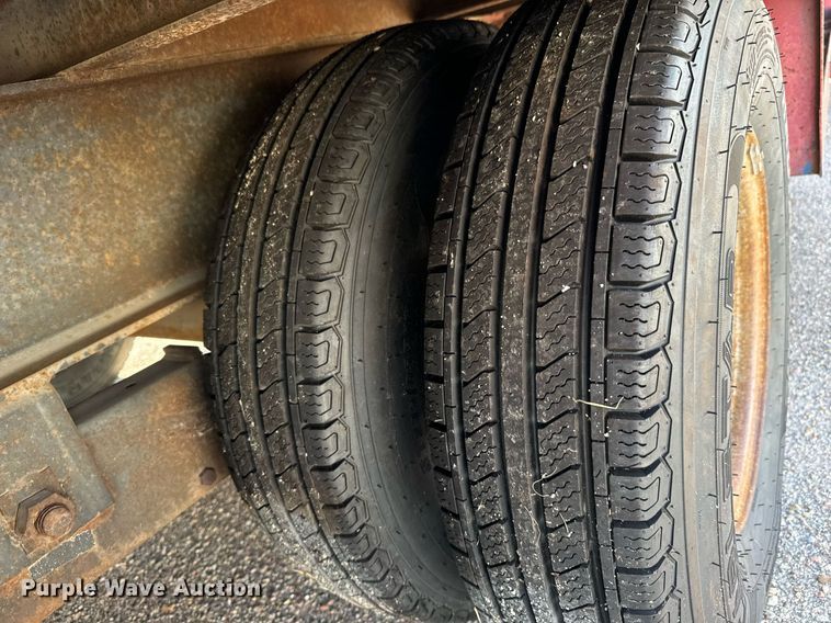 image for item MV9127 1998 Shop built hydraulic tail equipment trailer