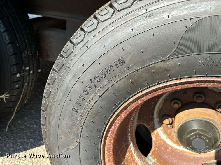 image for item MV9127 1998 Shop built hydraulic tail equipment trailer