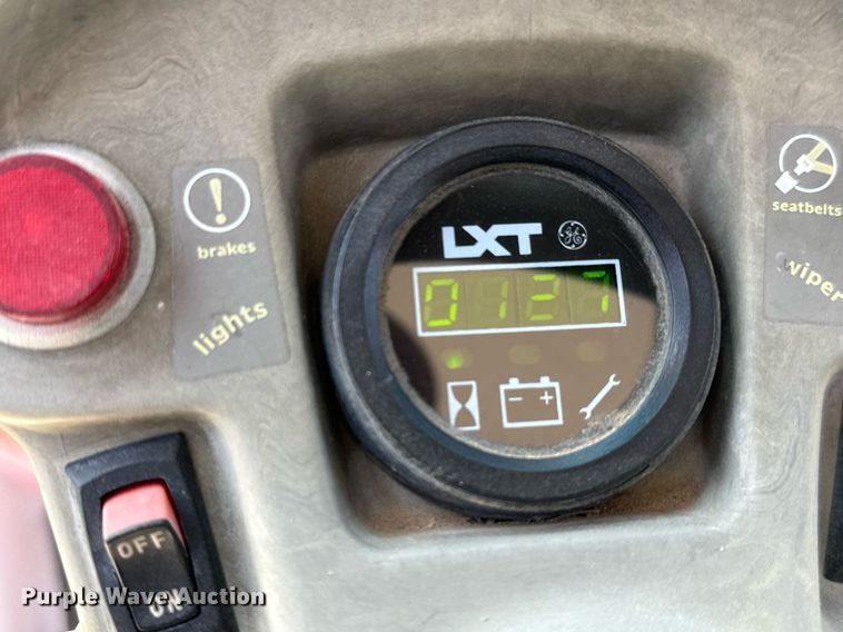 image for item MV9139 2001 GEM E2 golf cart