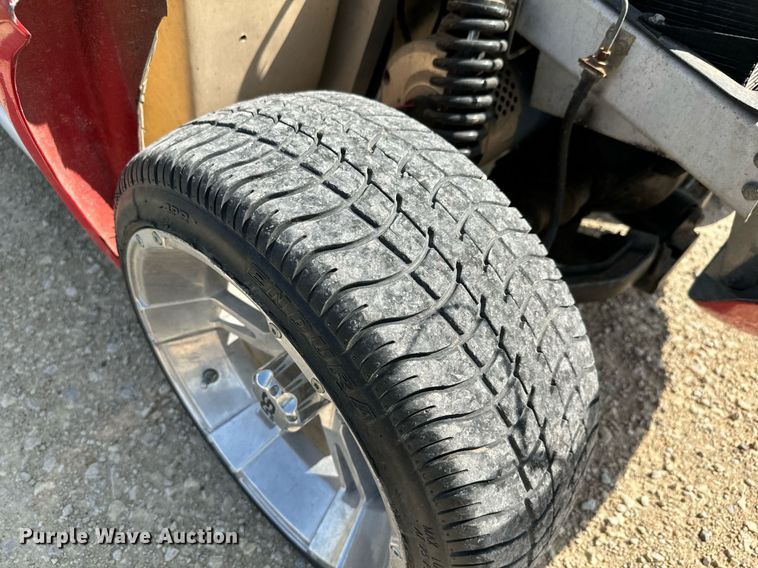 image for item MV9139 2001 GEM E2 golf cart