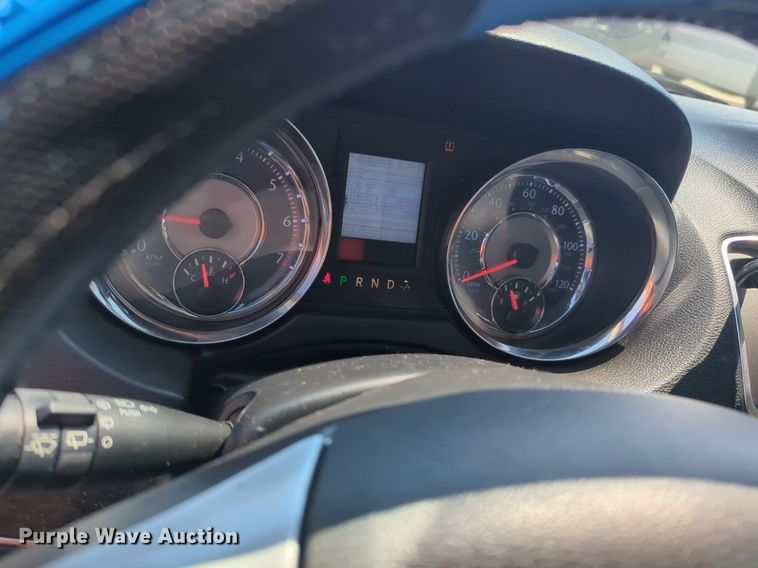 image for item NG9999 2014 Chrysler  Town and Country  van