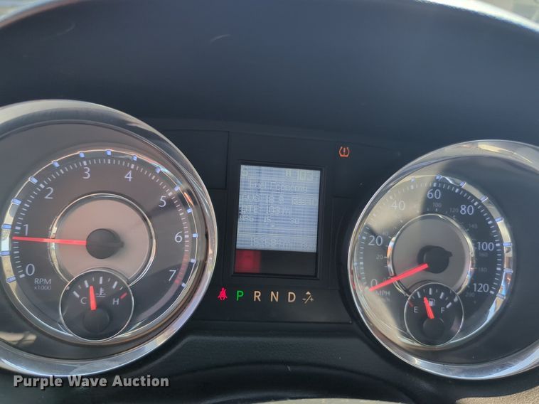 image for item NG9999 2014 Chrysler  Town and Country  van