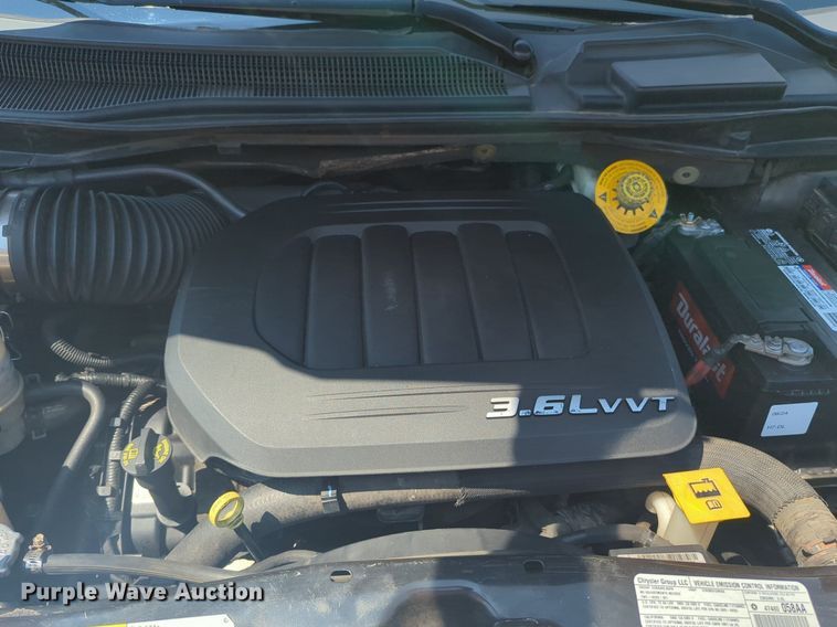 image for item NG9999 2014 Chrysler  Town and Country  van