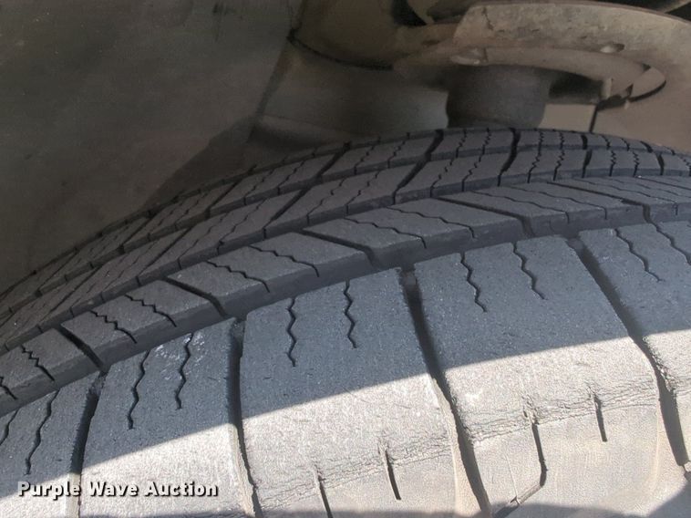 image for item NG9999 2014 Chrysler  Town and Country  van