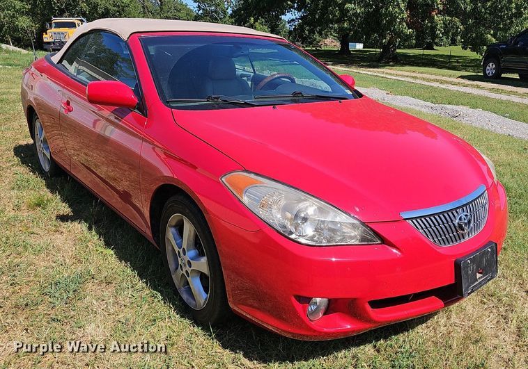 image for item NX9050 2005 Toyota  Camry Solara convertible