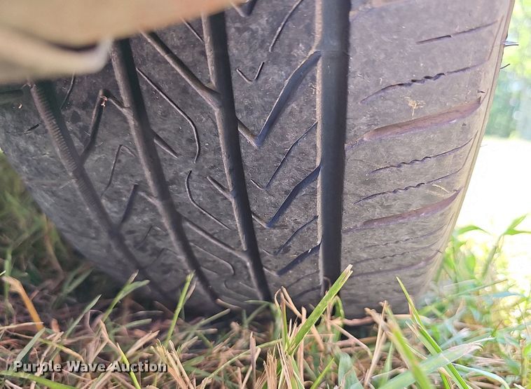 image for item NX9050 2005 Toyota  Camry Solara convertible