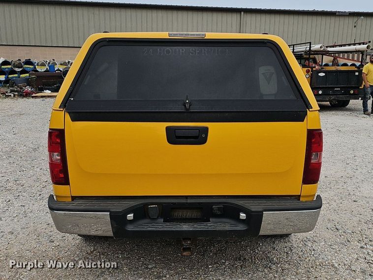 image for item NX9163 2007 Chevrolet  Silverado 1500 Ext. Cab pickup truck