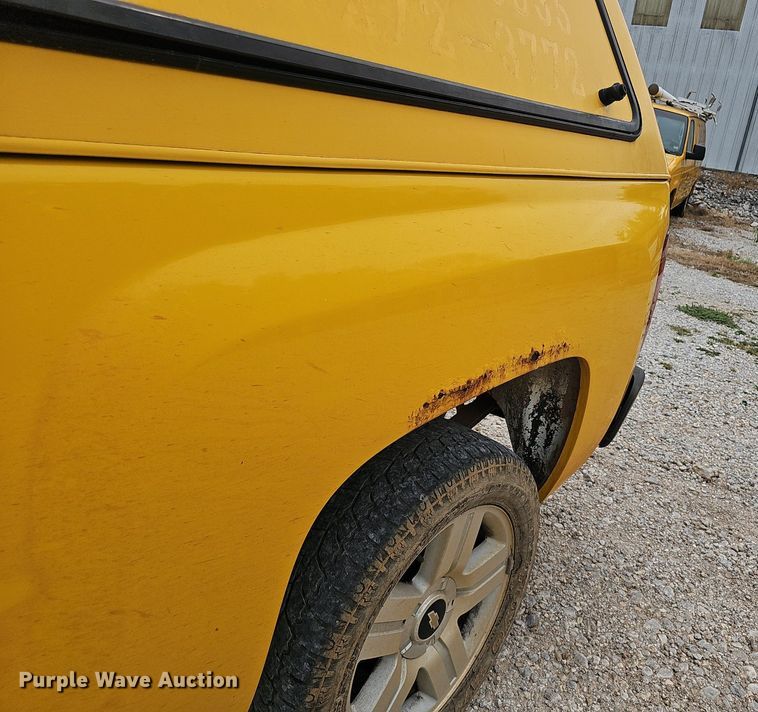 image for item NX9163 2007 Chevrolet  Silverado 1500 Ext. Cab pickup truck