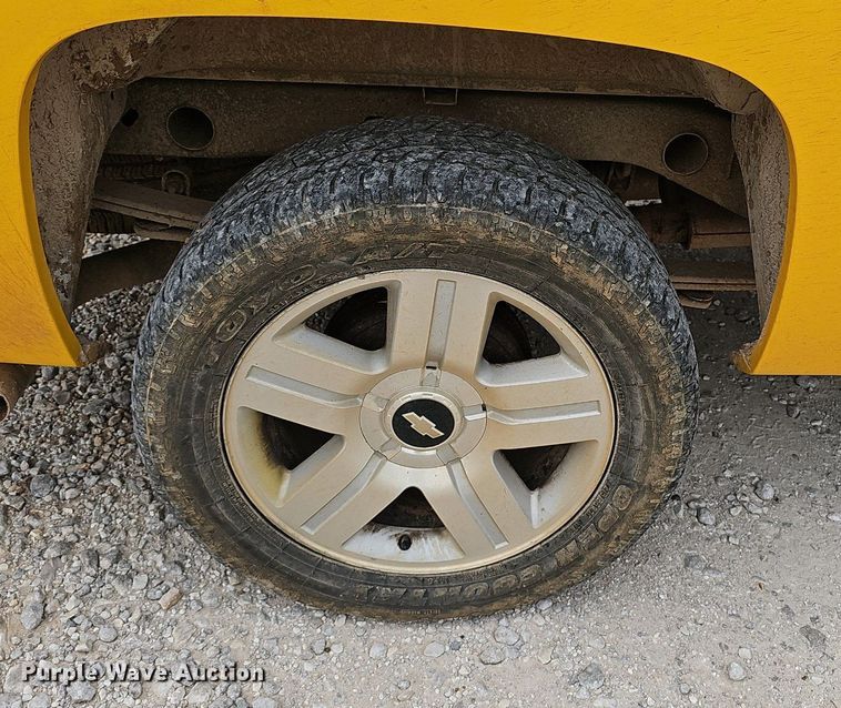 image for item NX9163 2007 Chevrolet  Silverado 1500 Ext. Cab pickup truck