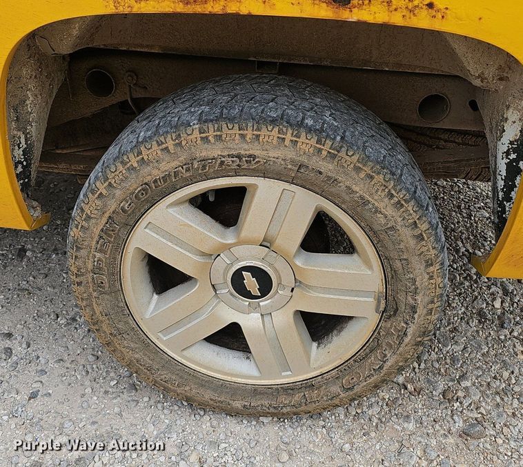 image for item NX9163 2007 Chevrolet  Silverado 1500 Ext. Cab pickup truck