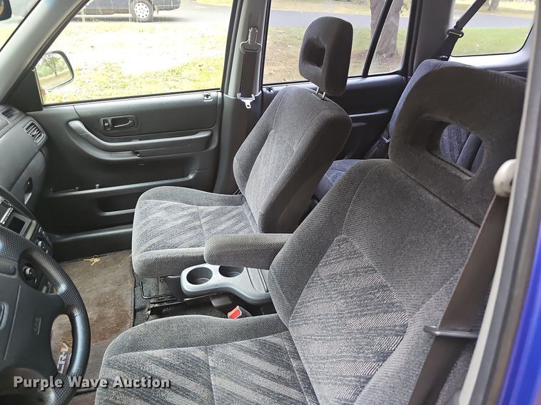 image for item NX9255 2000 Honda  CR-V SUV