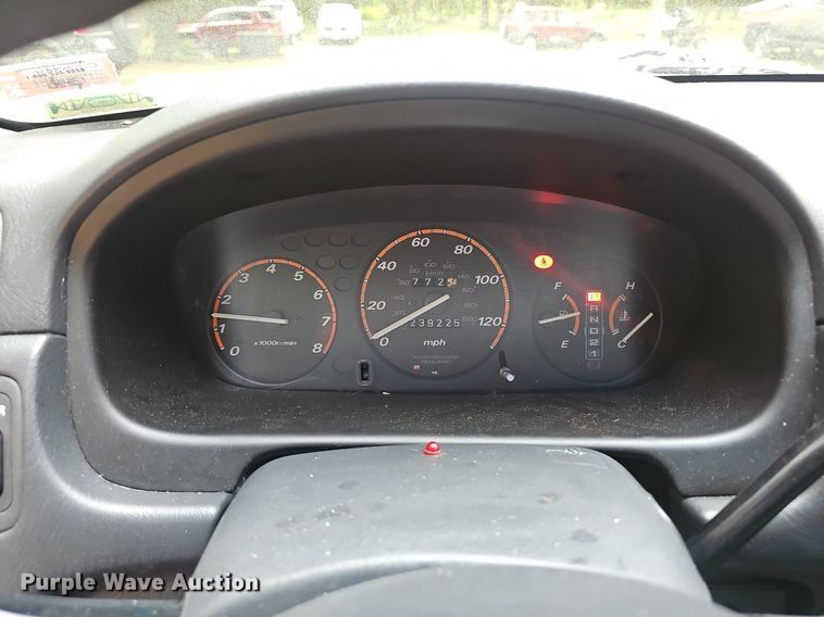 image for item NX9255 2000 Honda  CR-V SUV