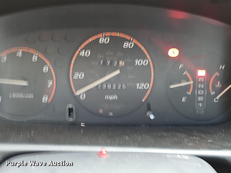 image for item NX9255 2000 Honda  CR-V SUV