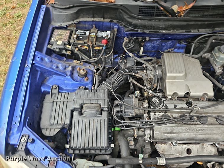 image for item NX9255 2000 Honda  CR-V SUV