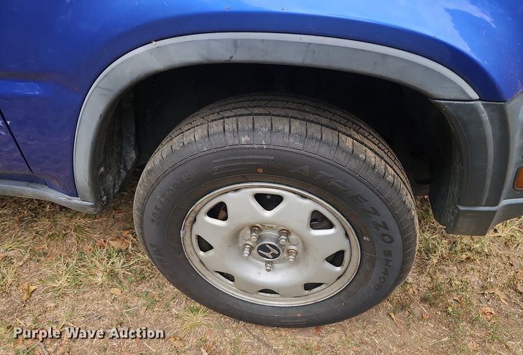 image for item NX9255 2000 Honda  CR-V SUV