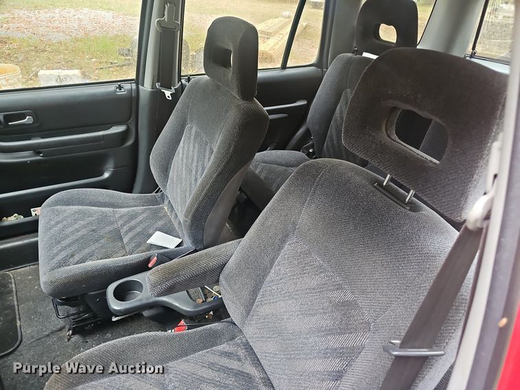 image for item NX9257 1999 Honda CR-V SUV