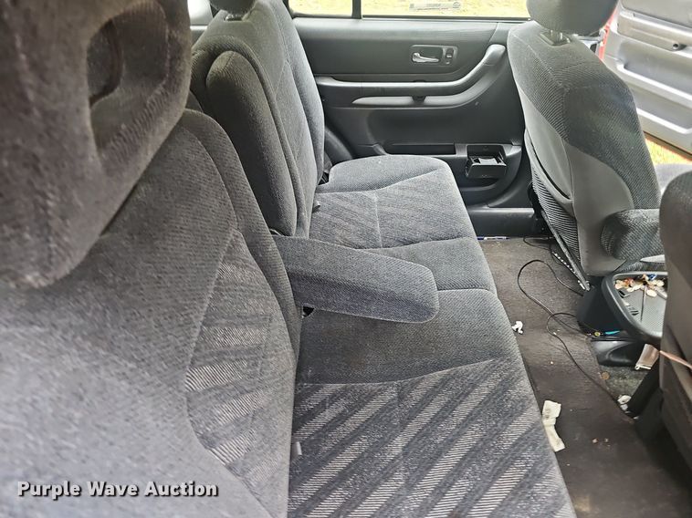 image for item NX9257 1999 Honda CR-V SUV