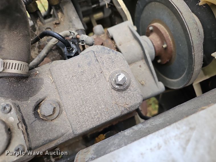 image for item NX9260 2013 John Deere  7700 PCFM reel mower