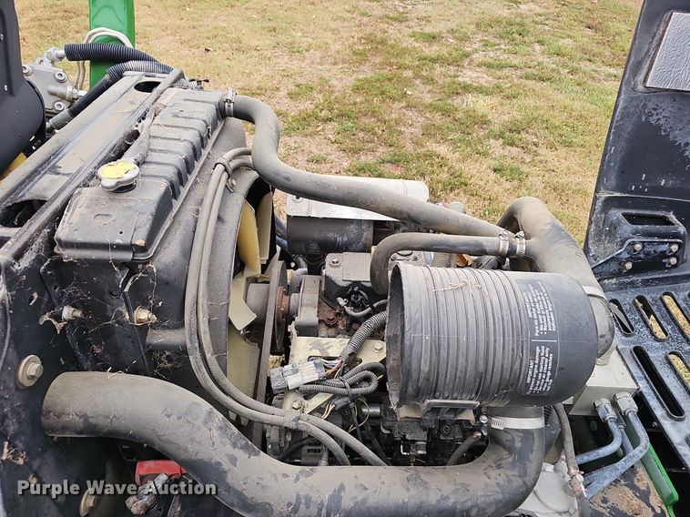 image for item NX9260 2013 John Deere  7700 PCFM reel mower