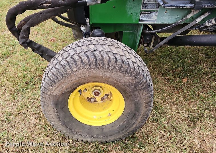 image for item NX9260 2013 John Deere  7700 PCFM reel mower