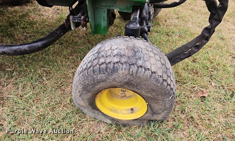 image for item NX9260 2013 John Deere  7700 PCFM reel mower
